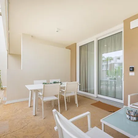 Wave Island Md F4 アパート